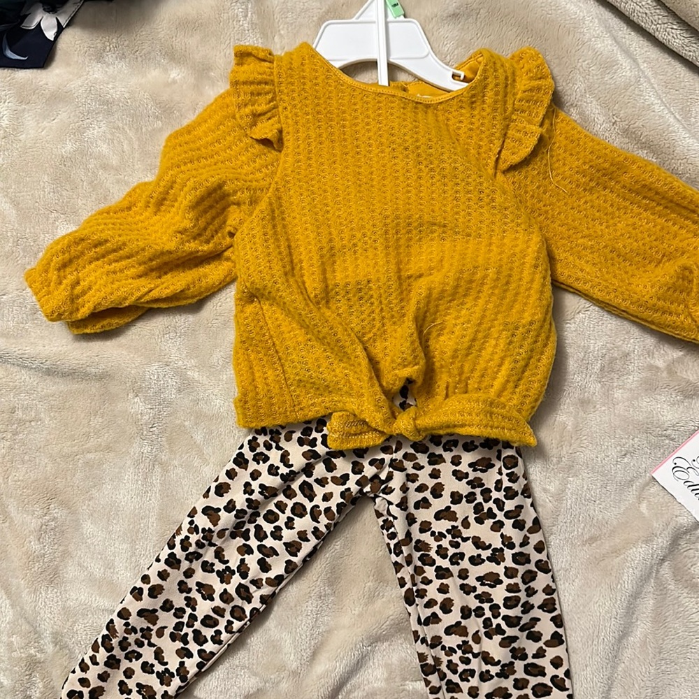 Rare Editions girls two-piece leopard leggings yellow mustard sweater 18 months